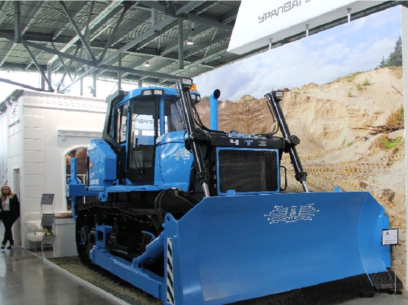 бульдозер ЧТЗ с электромеханической трансмиссией